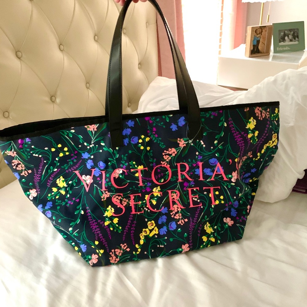 Victoria’s Secret Bag